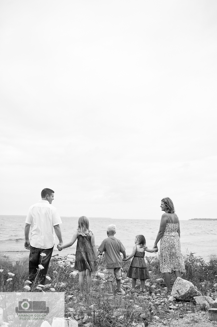 sm DeRosa_5971 bw bw