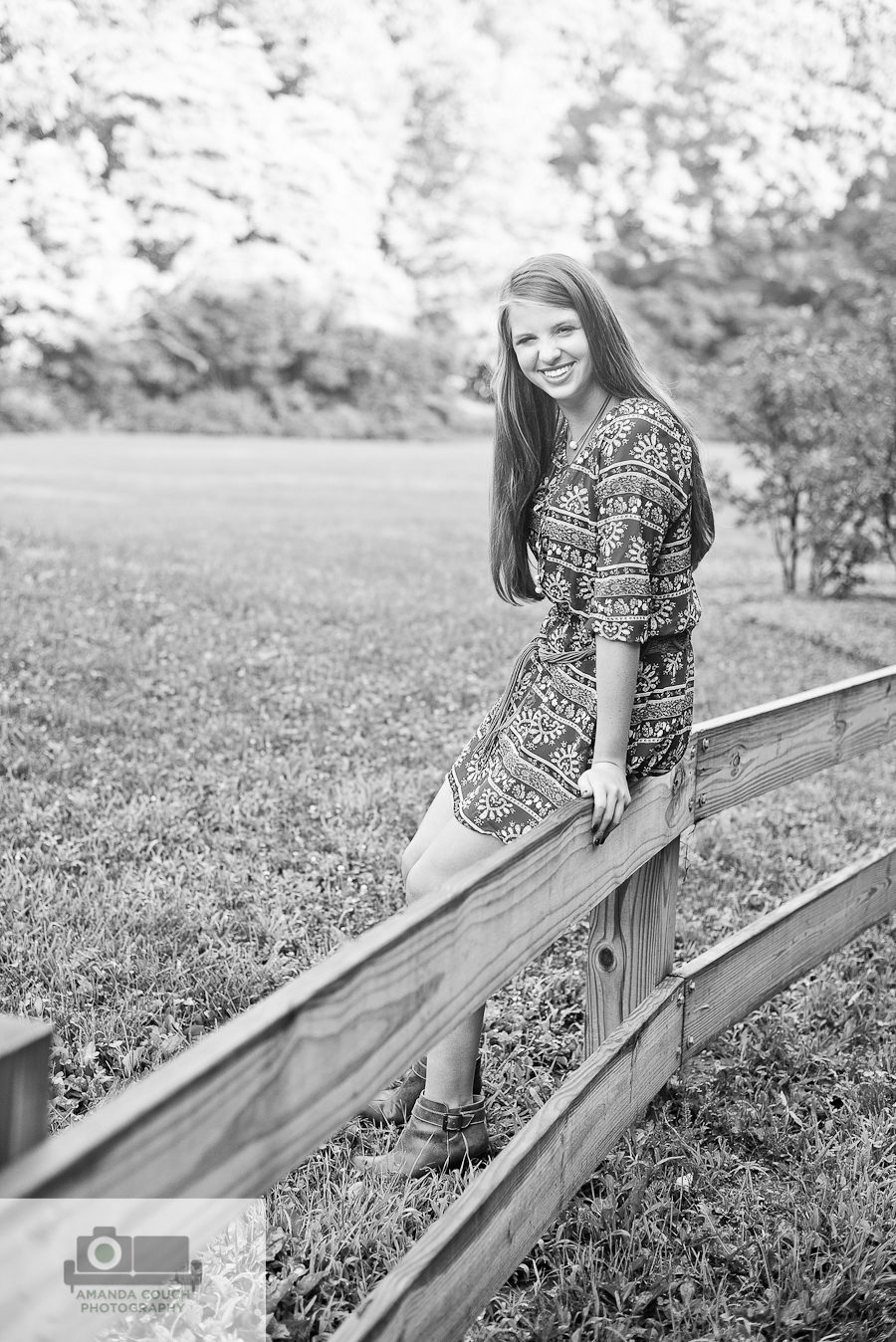 sm Maddie_5042 bw